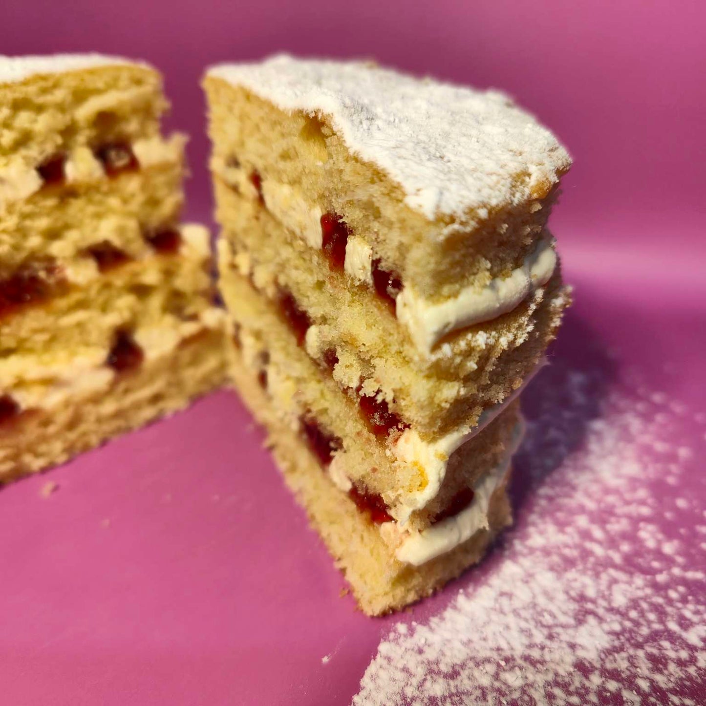 Victoria Sponge Classic Cake