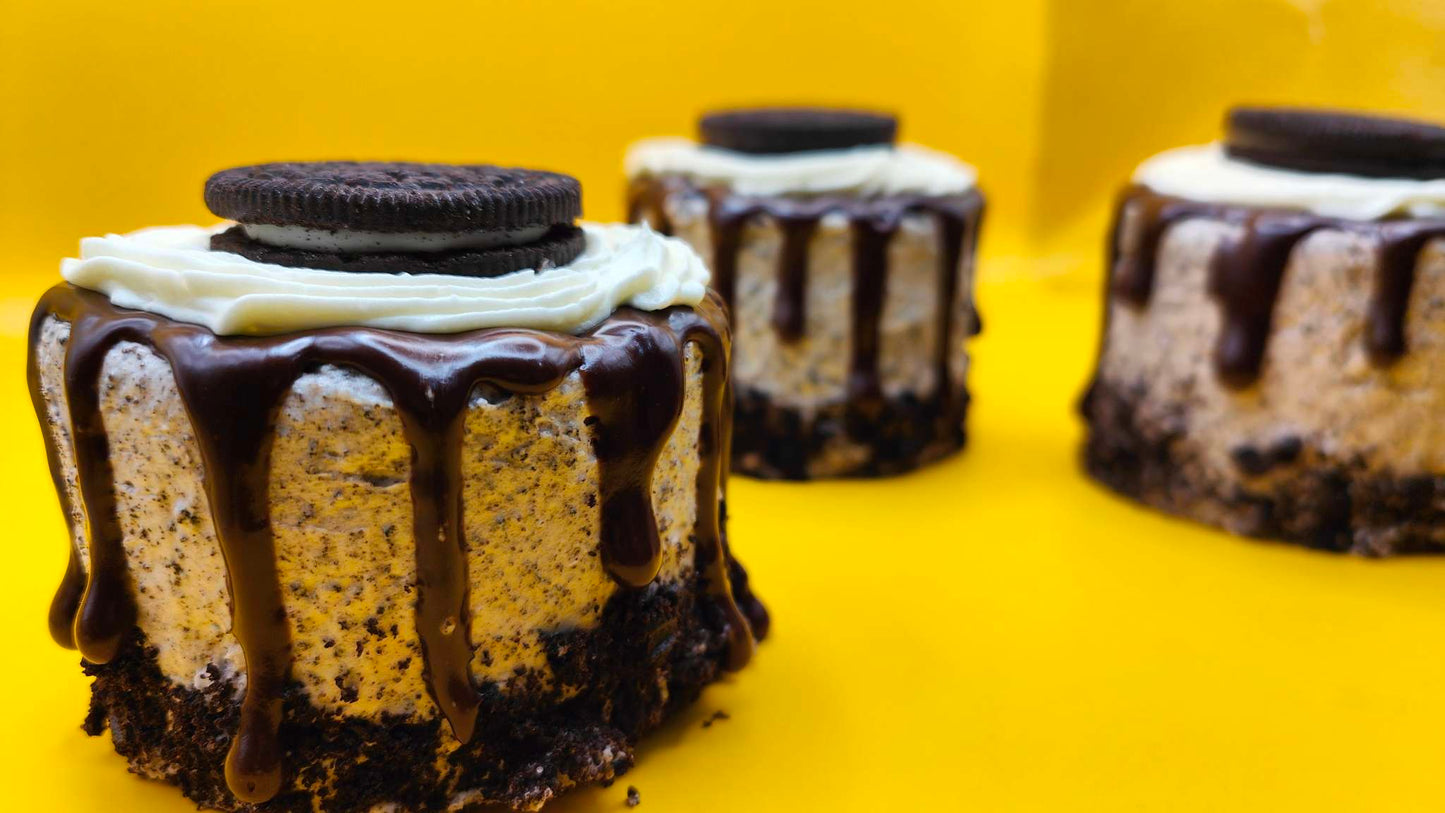 Cookies & Cream Oreo Cake