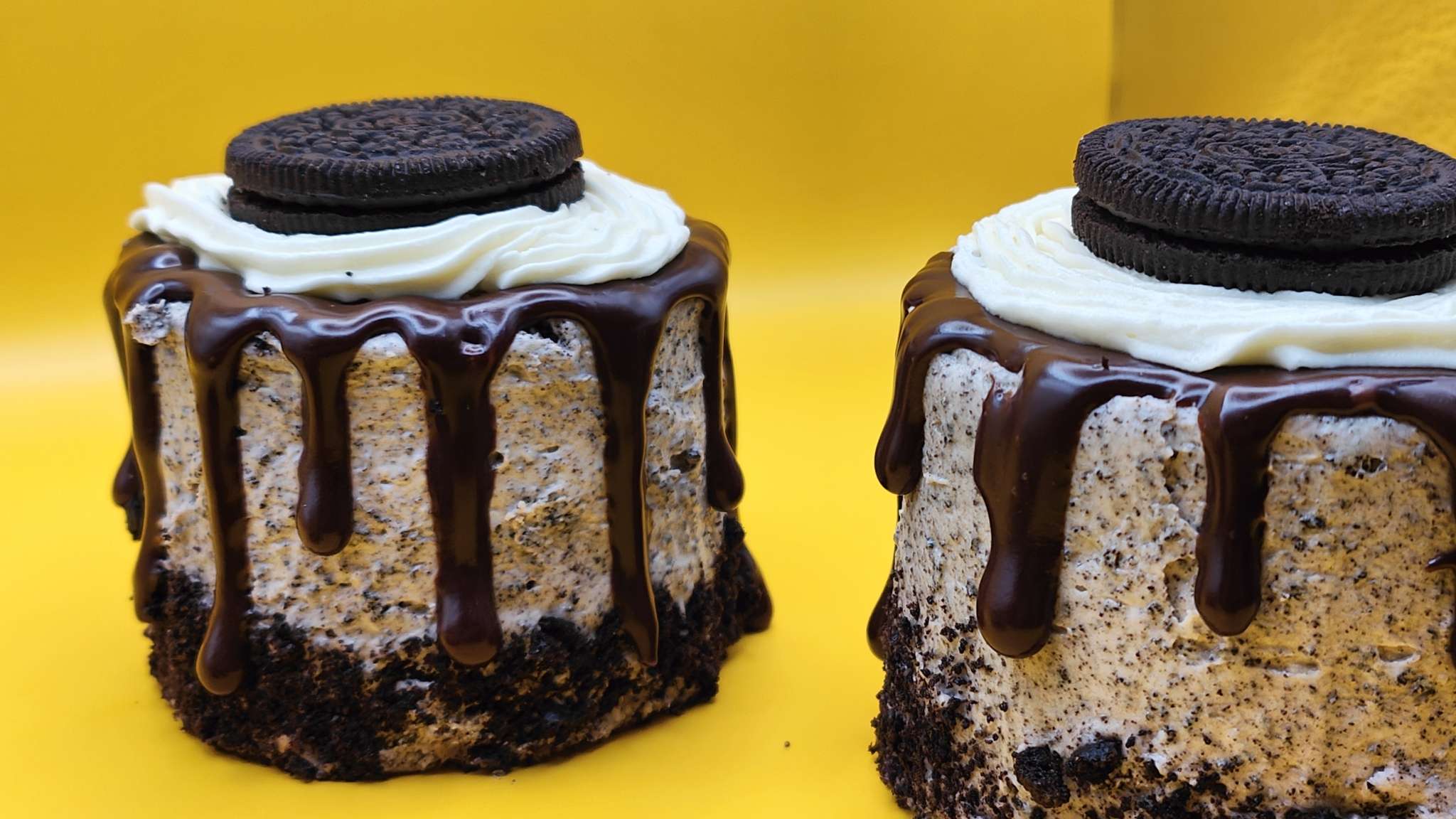 Cookies & Cream Oreo Cake