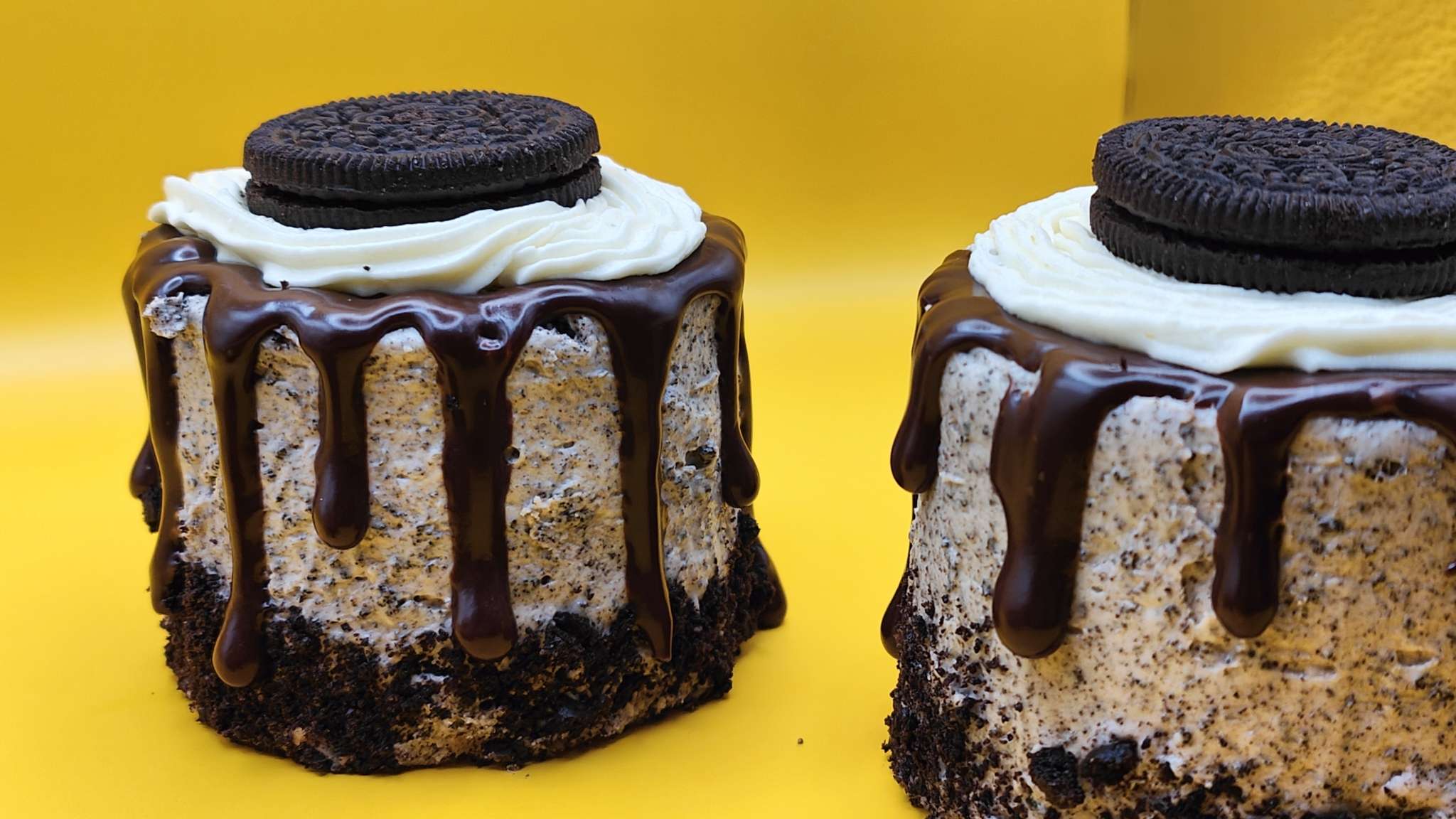 Cookies & Cream Oreo Cake