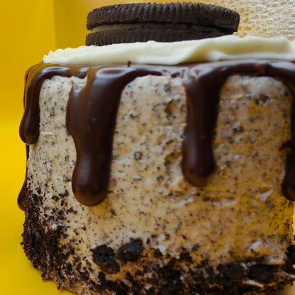 Cookies & Cream Oreo Cake