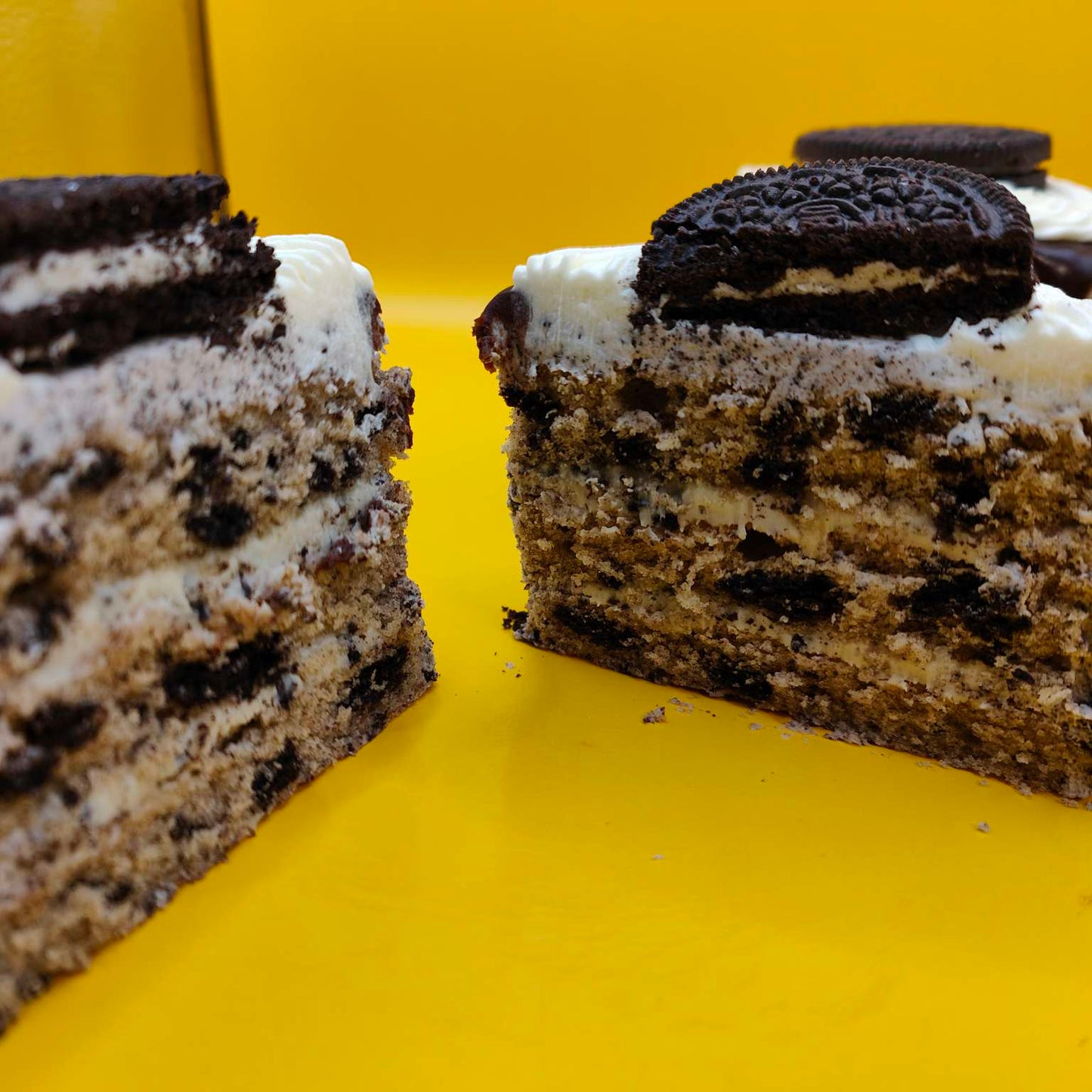 Cookies & Cream Oreo Cake