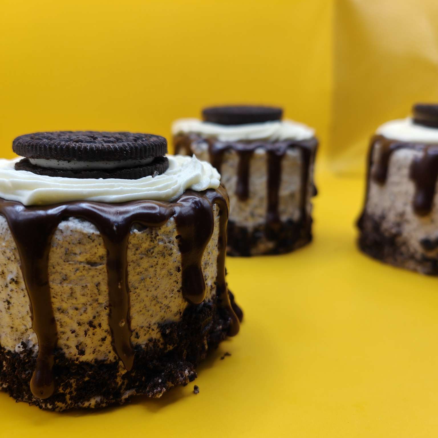 Cookies & Cream Oreo Cake