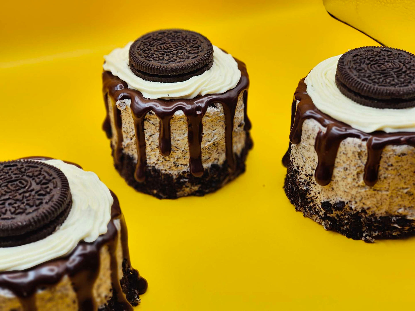 Cookies & Cream Oreo Cake