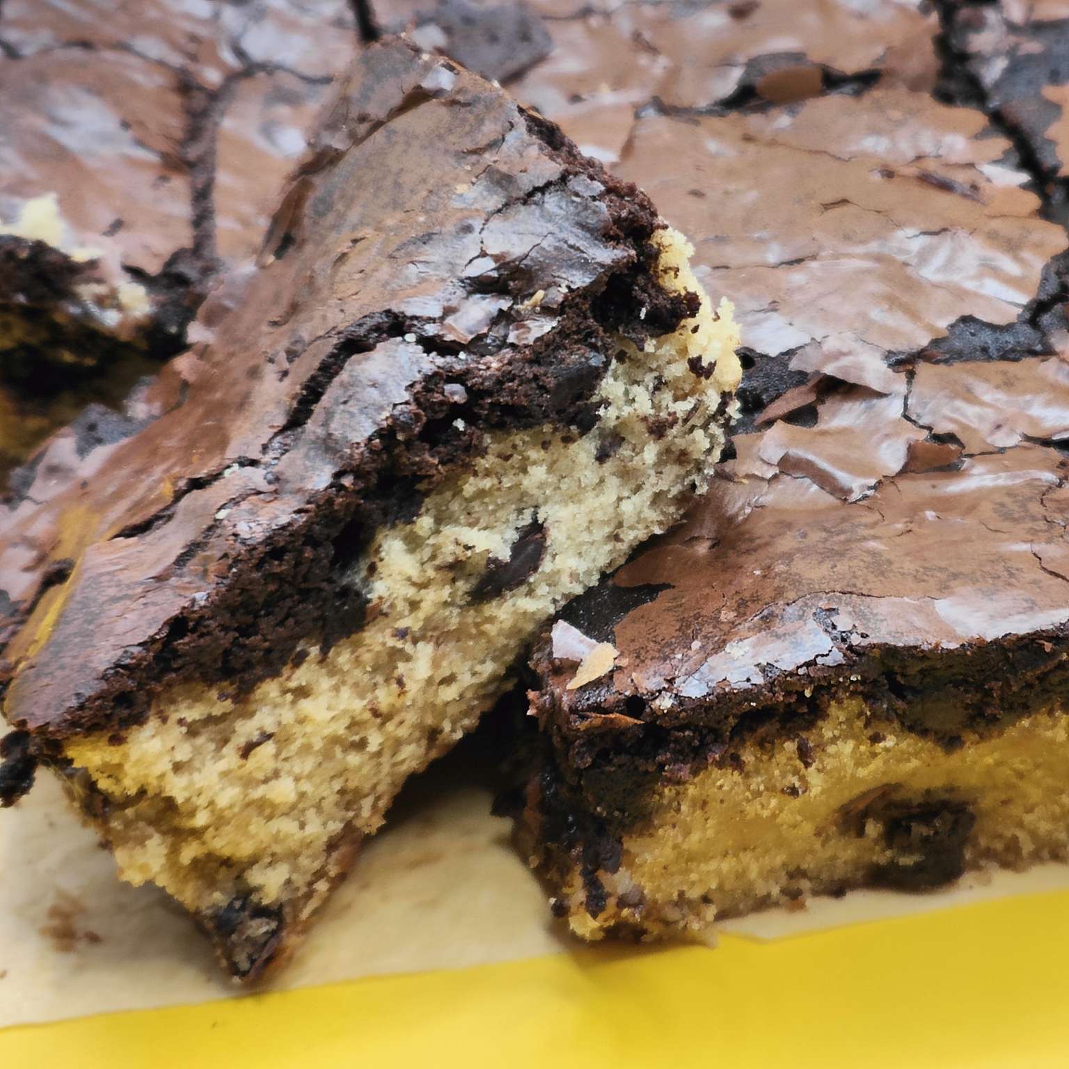 Brookie Tray Bake (Brownie / Cookie) Single Slices