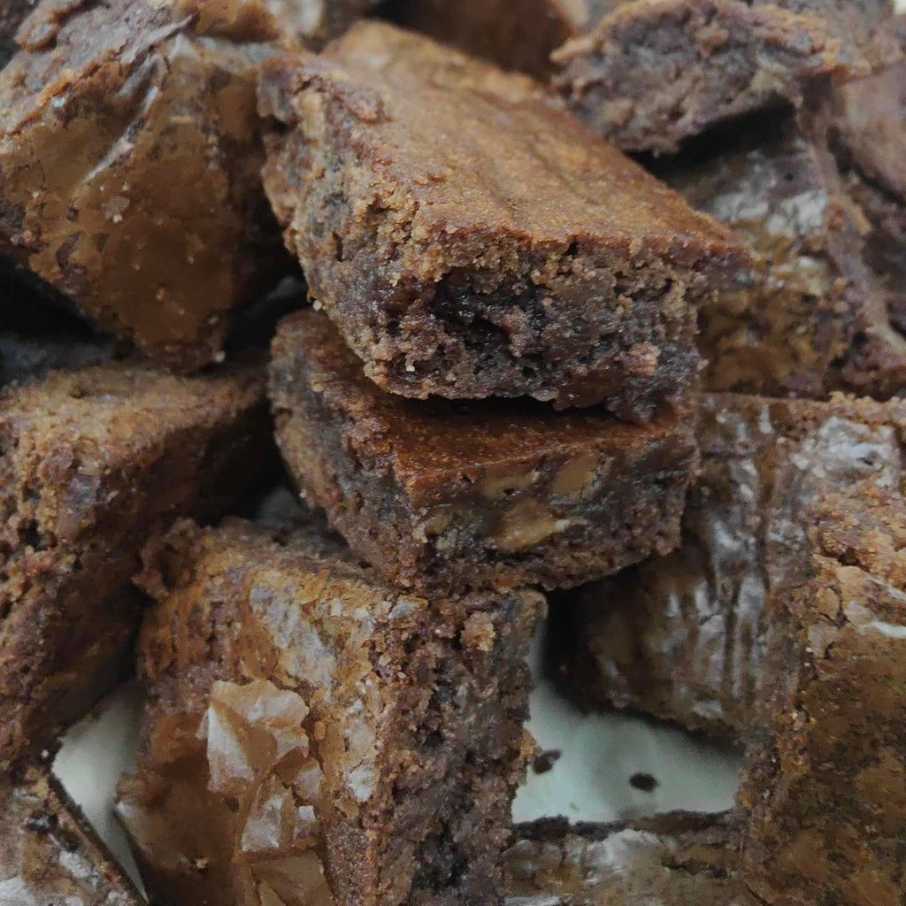 Brownie Bliss Bites Sharebox 3 Dips - 45 Cut Brownie Pieces Chocolate Snack