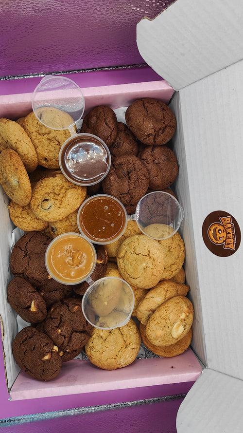 Best Seller Sharebox - 40 Cookie Dipping Dunking Box with 3 Dips- Snack Biscuit Dessert