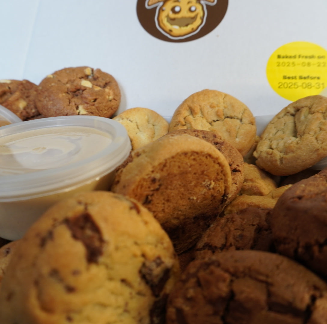 Best Seller Snackbox 20 Cookie 4 Flavour Dipping Dunking Cookies + 2 Dips