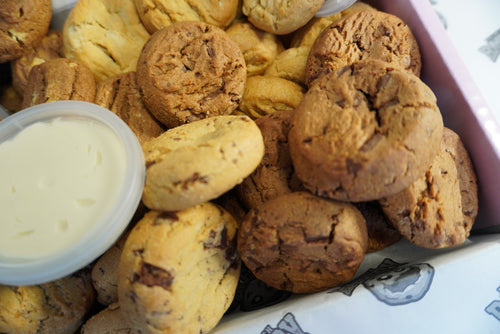 Best Seller Snackbox 20 Cookie 4 Flavour Dipping Dunking Cookies + 2 Dips